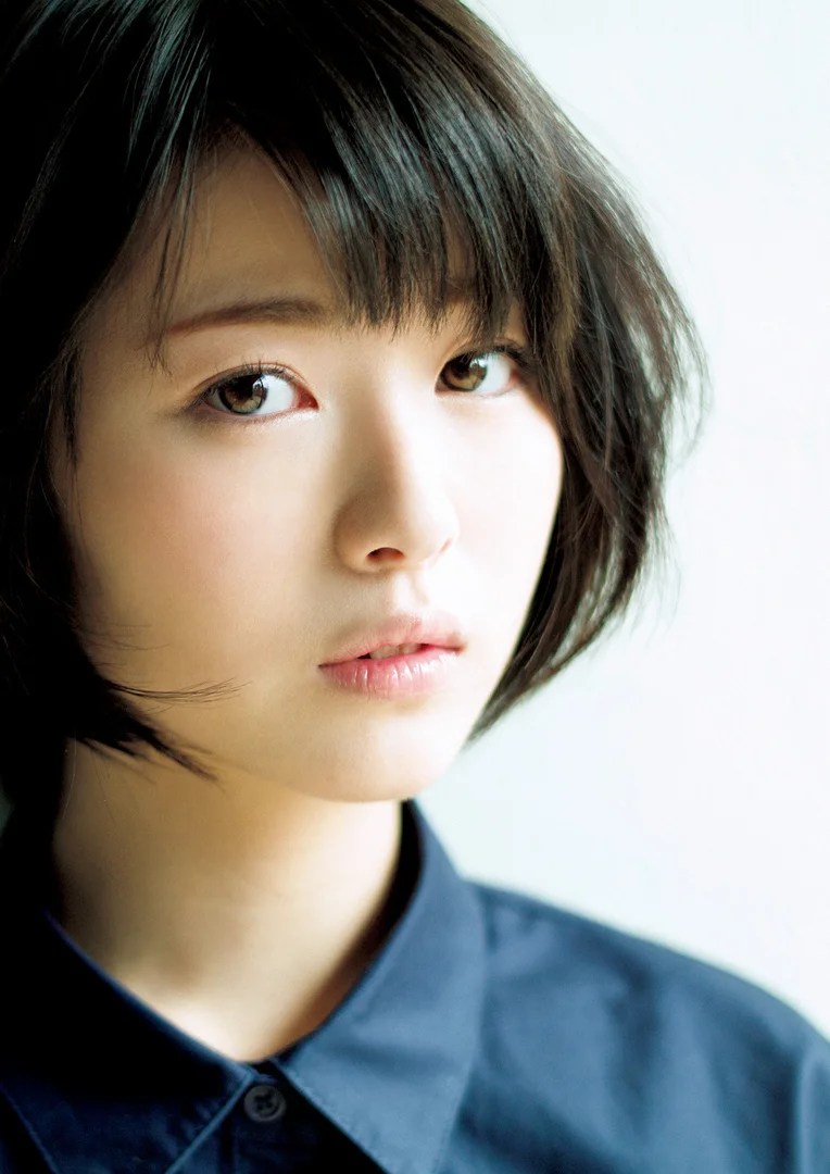 浜辺美波 voyage6