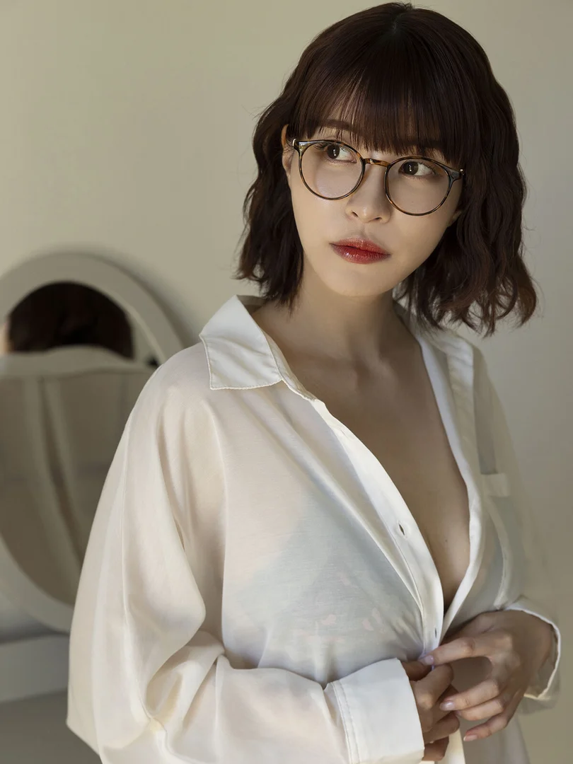 岸明日香 714