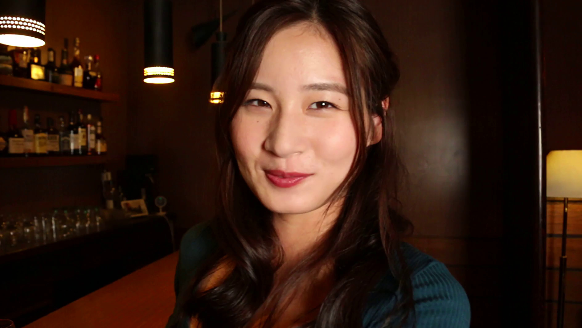 愛の衝動 清瀬汐希 美脚ストッキング