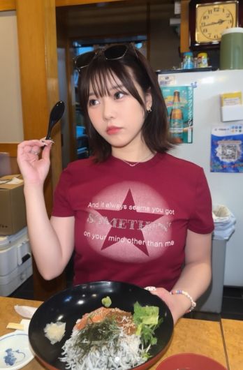 むくえなおっぱいエロ画像