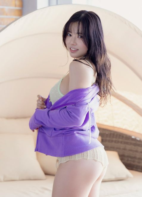 神喜ミアグラビアおっぱいエロ画像