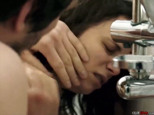 ルーマニア映画の刺激的な手マンシーン