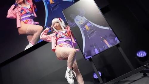 えなこがTGS2025で披露したMIRESIイツカのセクシーふんどし衣装