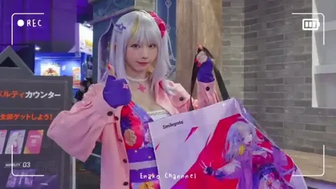 えなこがMIRESIブースで披露したノーパンふんどし着物コスプレ、TGS2025