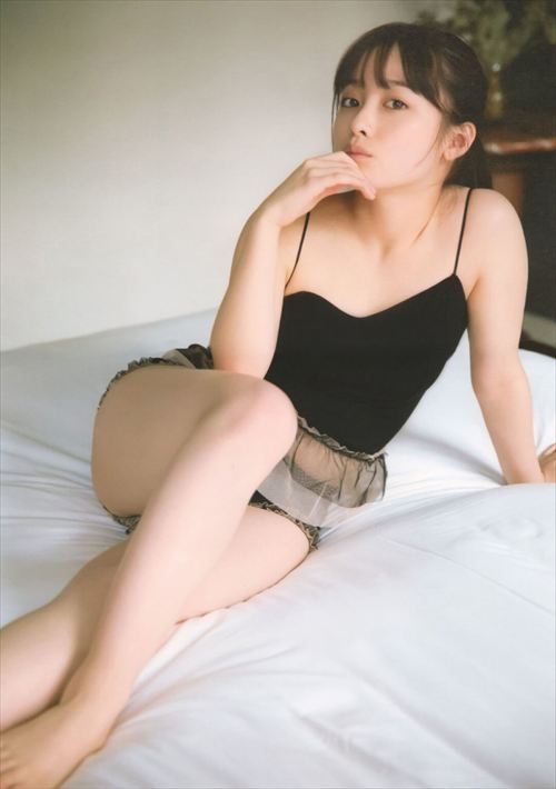 橋本環奈グラビア肌露出おっぱいエロ画像