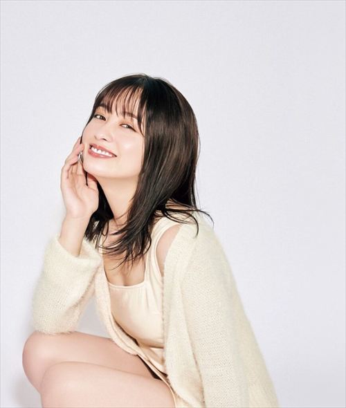 橋本環奈グラビア肌露出おっぱいエロ画像