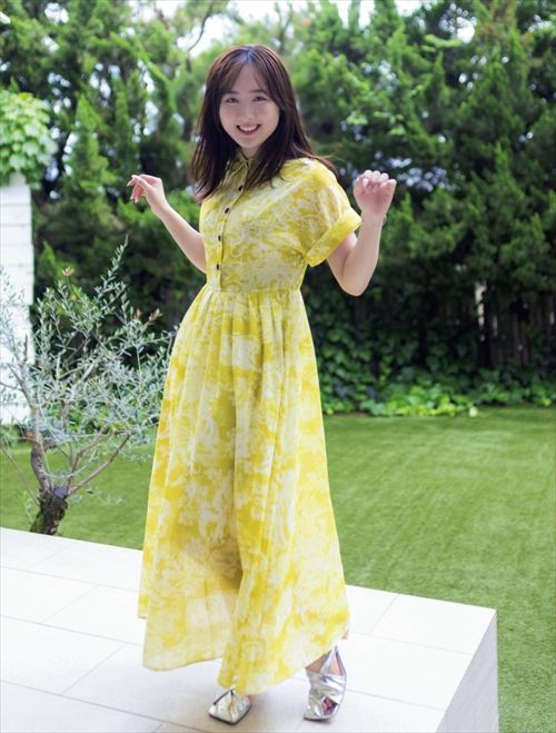 本田望結の2025年グラビア！胸元がプルンプルンなセクシーな姿