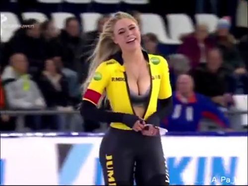 ユッタ・リールダム2024放送事故 黄色ユニフォームから覗く下着が話題