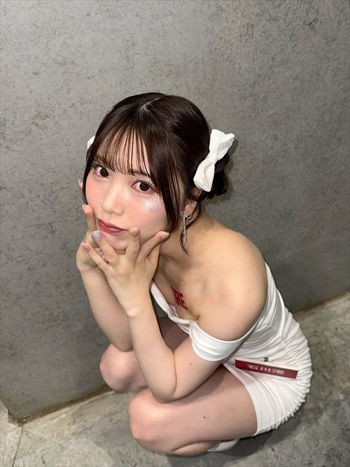 石川澪のTikTokとAV挿入シーンのエロい対比が話題の画像