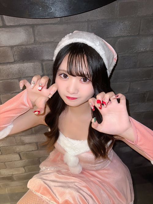 真陽菜りりの魅力的な姿が話題のエロいアイドル写真