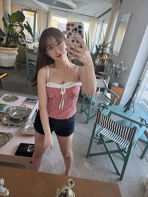 小嶋陽菜 ふんどし風衣装 スナイパー