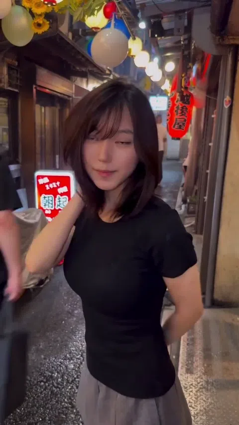 川道さら グラビアGIFで水着から溢れるセクシーボディ