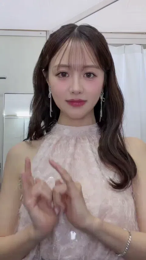 森香澄 Tバック 下着姿 食い込みエロい お尻