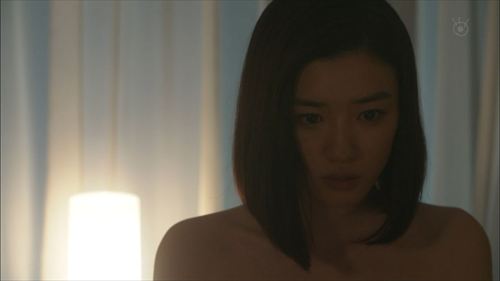 永野芽郁の過去の濡れ場画像エロ画像エログラビア露出画像