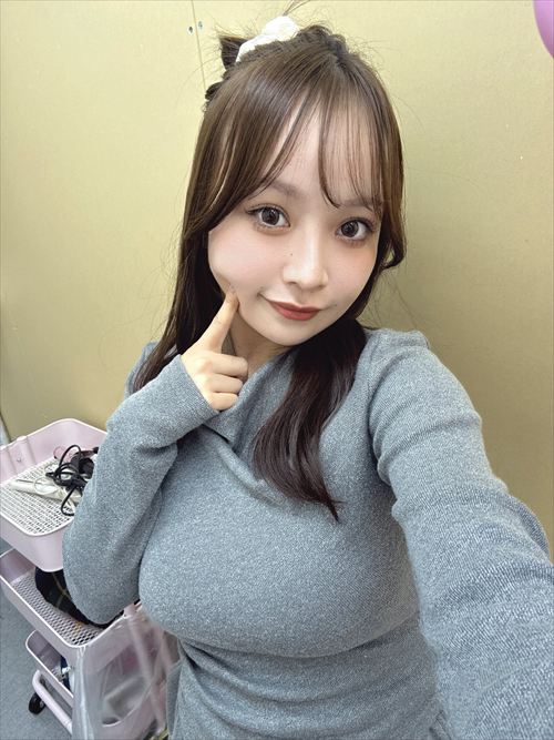 大嶋みく 自撮り エロいX投稿 Hカップ谷間ショット