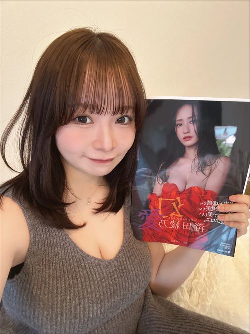 大嶋みく 自撮り画像 Hカップ爆乳のエロいポーズ