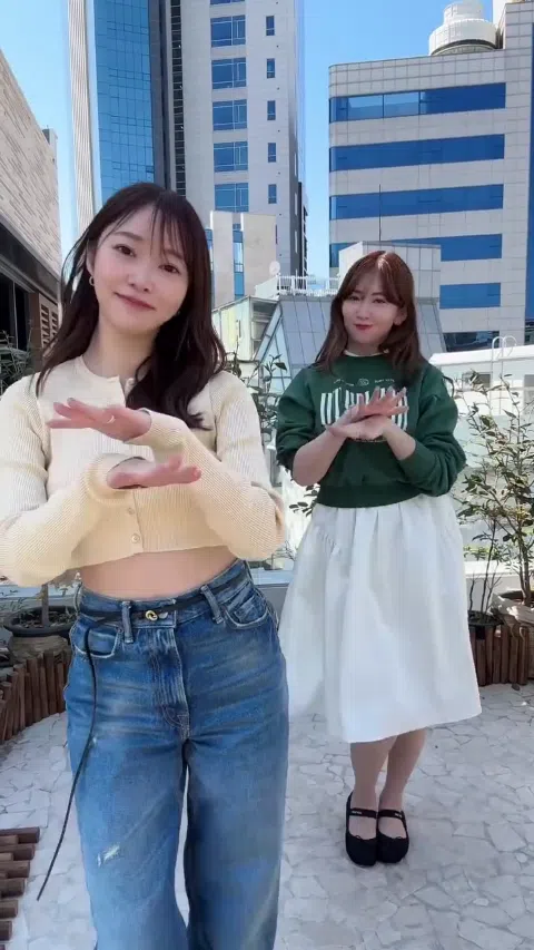指原莉乃 最新動画 エロティックGIF
