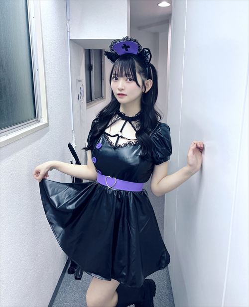 佐山すずか サンタコスプレでエロい巨乳