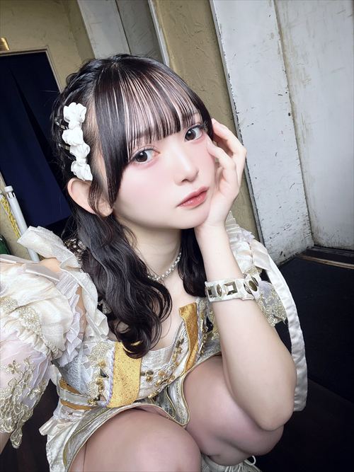 佐山すずか セクシーな自撮り画像