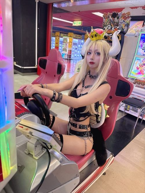 ユニバハロウィン クッパ姫コスプレのセクシーな姿