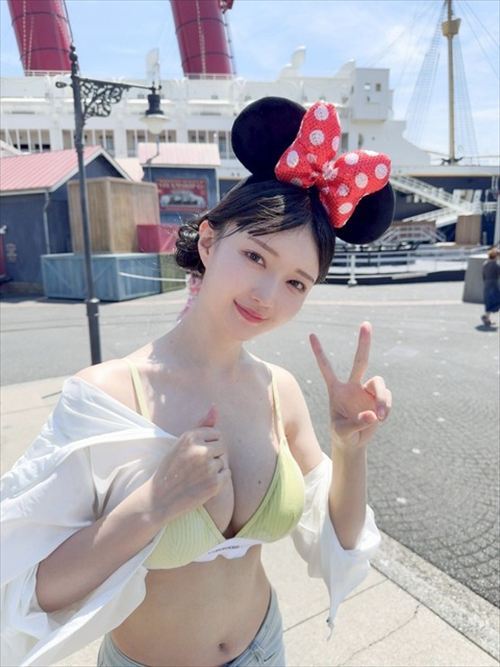 ユニバハロウィン クッパ姫のセクシーな露出衣装