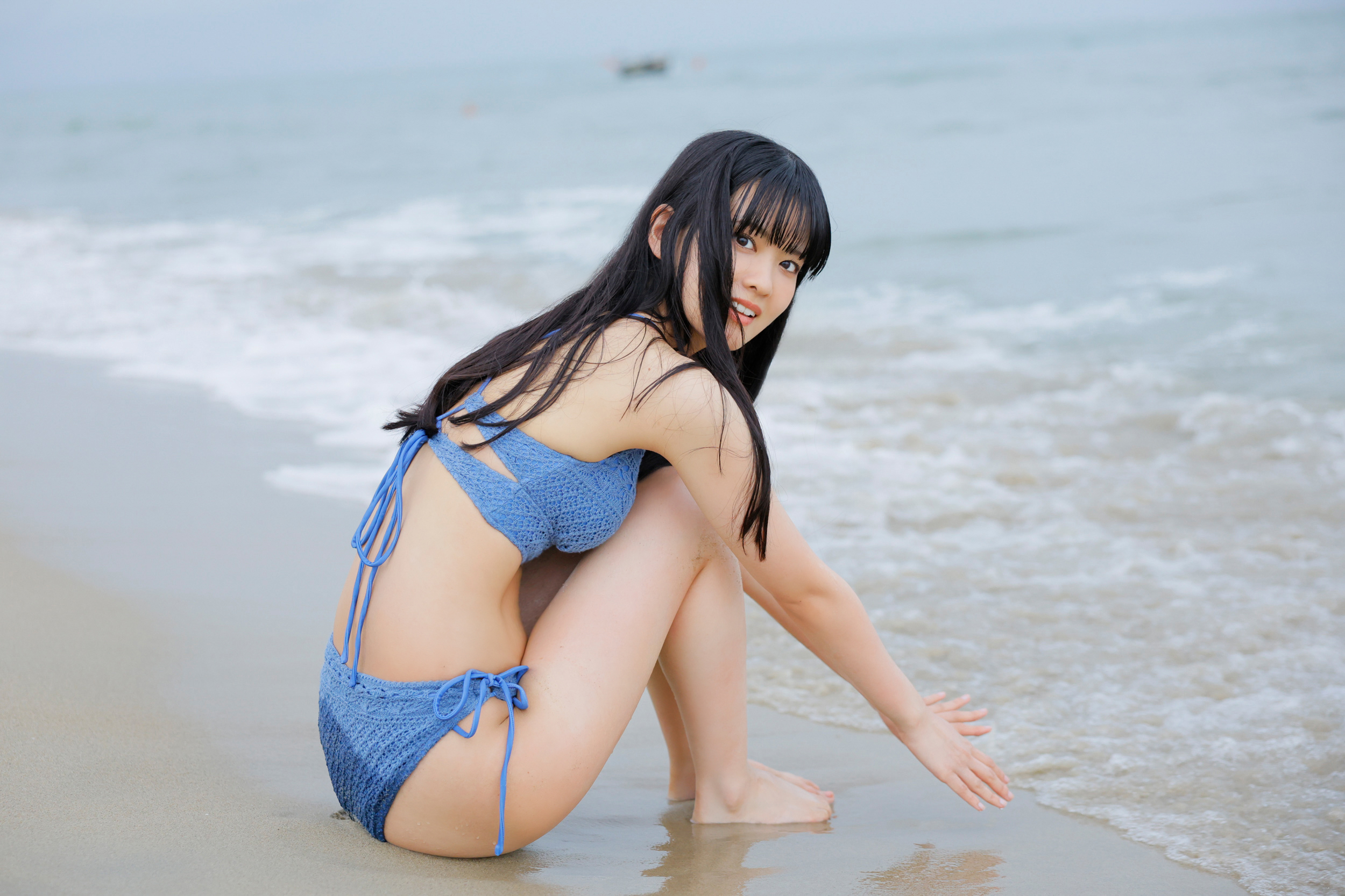 大西亜玖璃グラビアおっぱいエロ画像