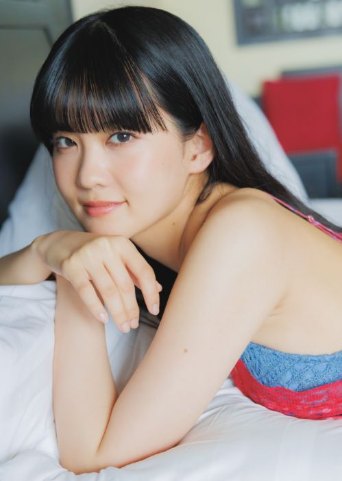 大西亜玖璃グラビアおっぱいエロ画像