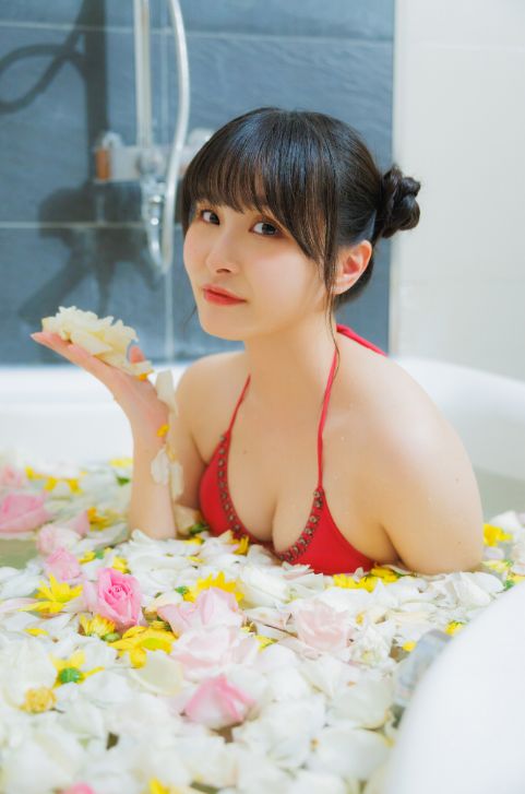 相良茉優 おっぱいエロ画像