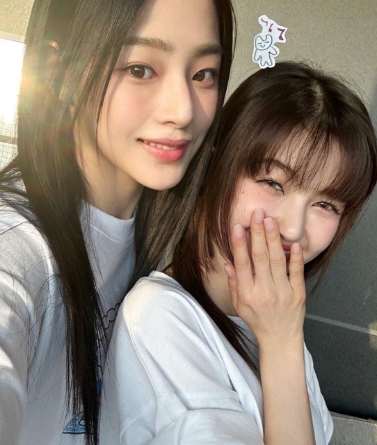 NewJeansおっぱいエロ画像