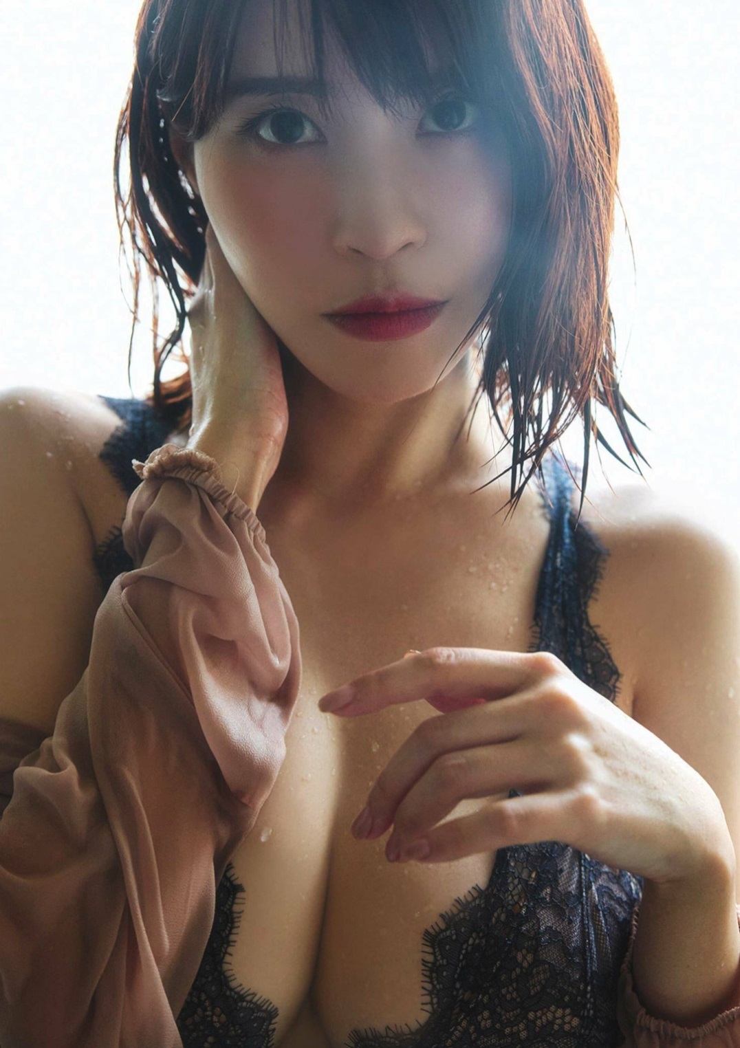 岸明日香おっぱいエロ画像