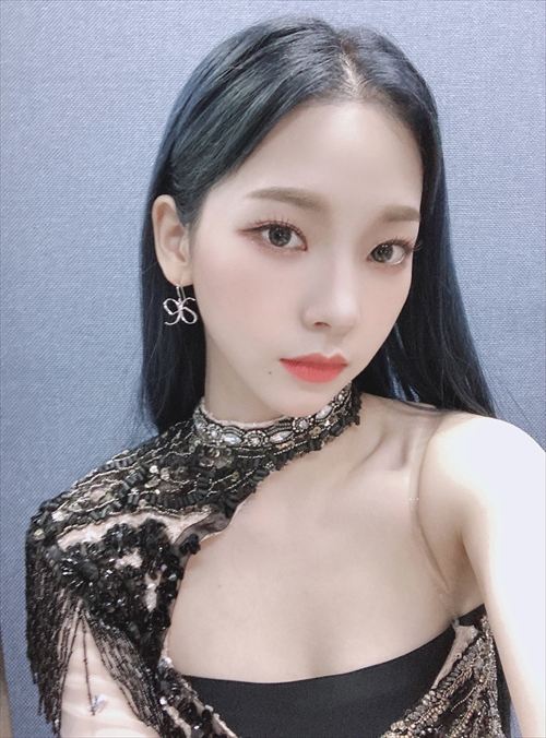 aespaカリナグラビア自撮りライブおっぱいエロ画像