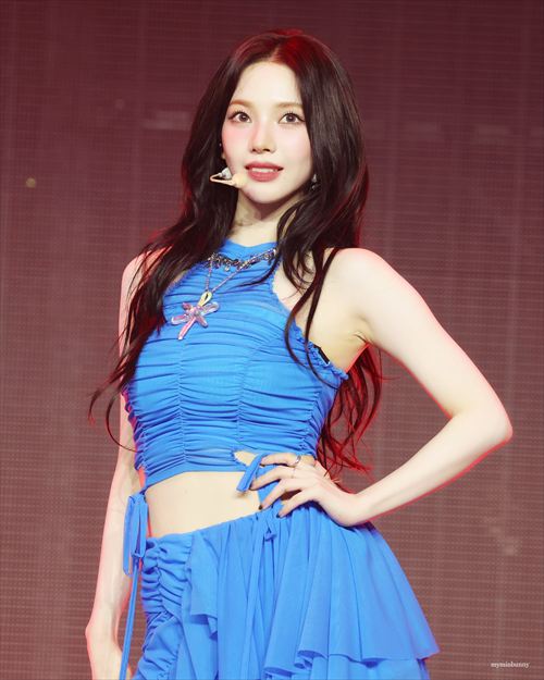 aespaカリナグラビア自撮りライブおっぱいエロ画像