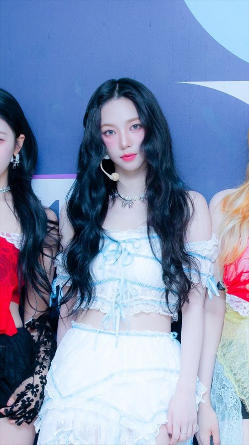 aespaカリナグラビア自撮りライブおっぱいエロ画像