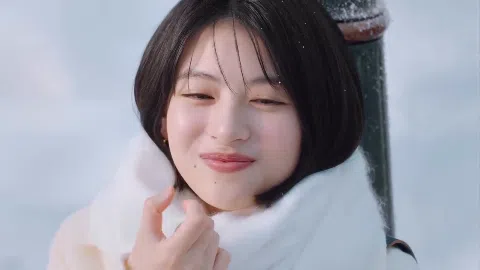 出口夏希 背中開きドレス スタイル抜群 お尻曲線 チラリズム 興奮画像