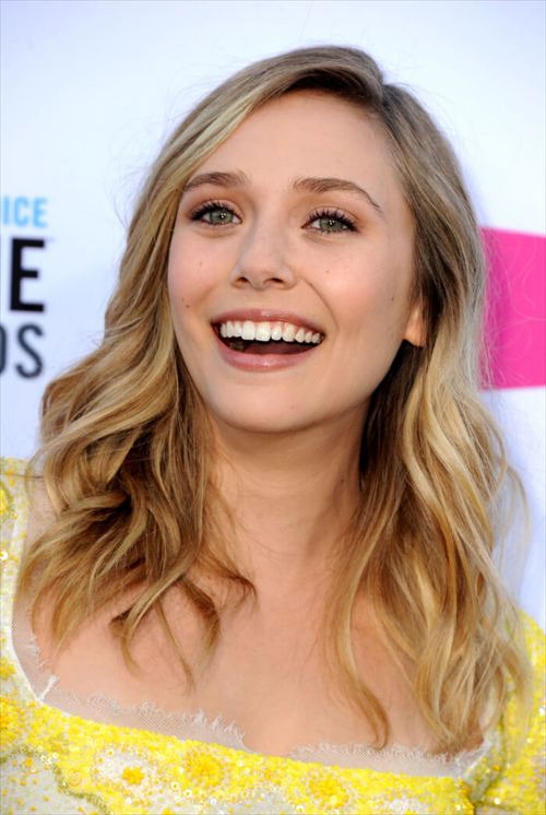 エリザベス・オルセン ビューティフルな横顔 マーベル女優 ポートレート