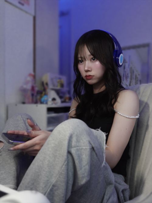 本望あやか 、SNSコスプレ自撮りエロ画像