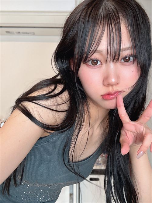 本望あやか 、SNSコスプレ自撮りエロ画像