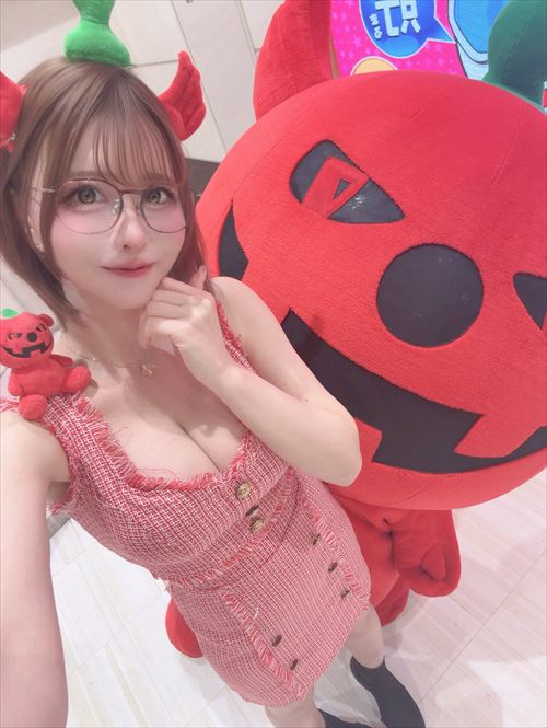 ほしまみ 谷間自撮り セクシーギャル でちゃう!東海編集部 グラマラスエロ画像