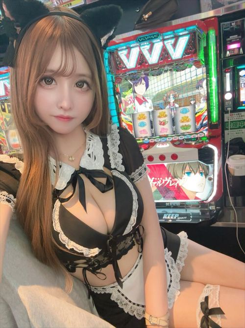 ほしまみ パチンコイベント グラマラスボディ 東海編集部 谷間チラ見せ エロ自撮り