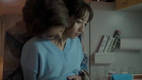 堀田茜、濡れ場「好きなオトコと別れたい」エロ