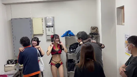 9時間1500円 金沢フリーハグ会 推しからガチ密着ハグで胸が当たる瞬間