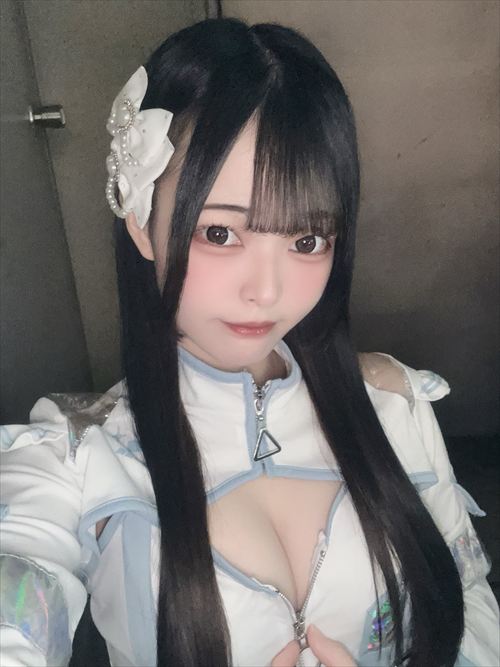 まりか 9時間1500円 赤担当 巨乳がヤバいオフショット