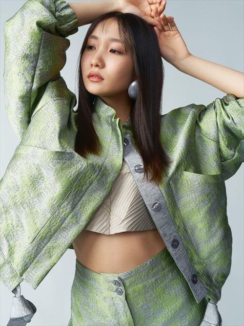 YOASOBI幾田りらグラビア着衣おっぱいエロ画像