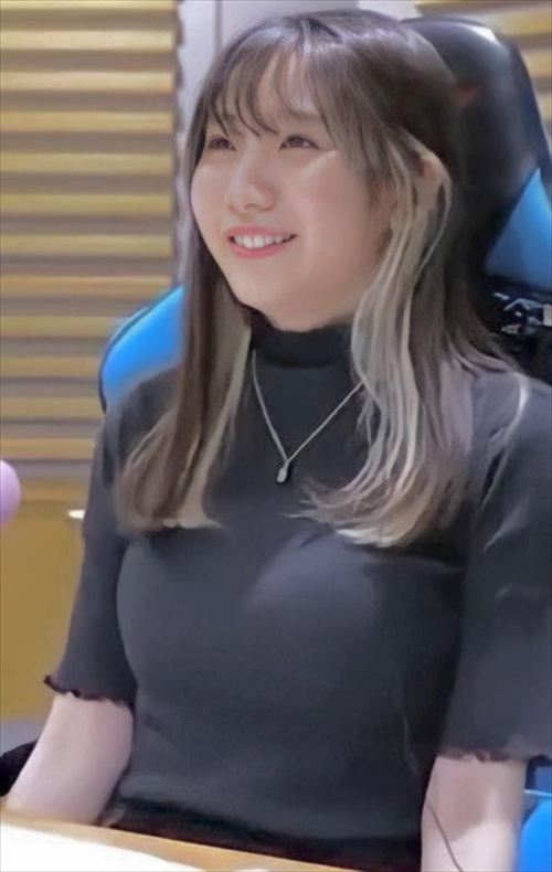 YOASOBI幾田りらグラビア着衣おっぱいエロ画像