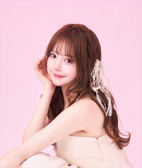 ラウンジ嬢『JUNGLE TOKYO』みおセミヌードおっぱいエロ