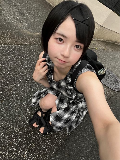 こまめ Xエロ自撮り メガネ舌出し 谷間誘惑 文系ロリフェチ