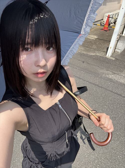 こまめ 脇上げ自撮り 陸上ユニ 脇フェチ スレンダーロリ エロ