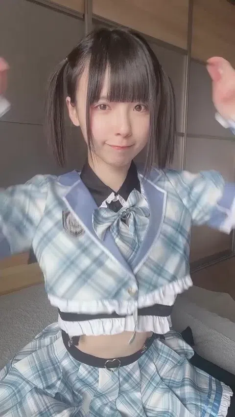 こまめ ハイレグ競泳水着 鼠径部露出 むっちり腰ヒップ 下半身フェチ エロ画像