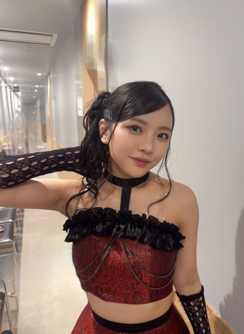 NMB48・三鴨くるみ、遂に水着グラビアエロデビュー！！チューブトップで巨乳を見せつけるｗｗ