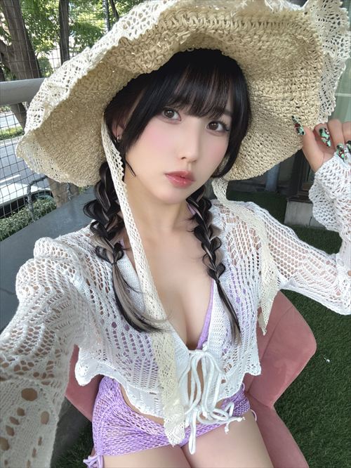 森嶋あんり エロ 自撮り むちむち太もも＆おっぱい